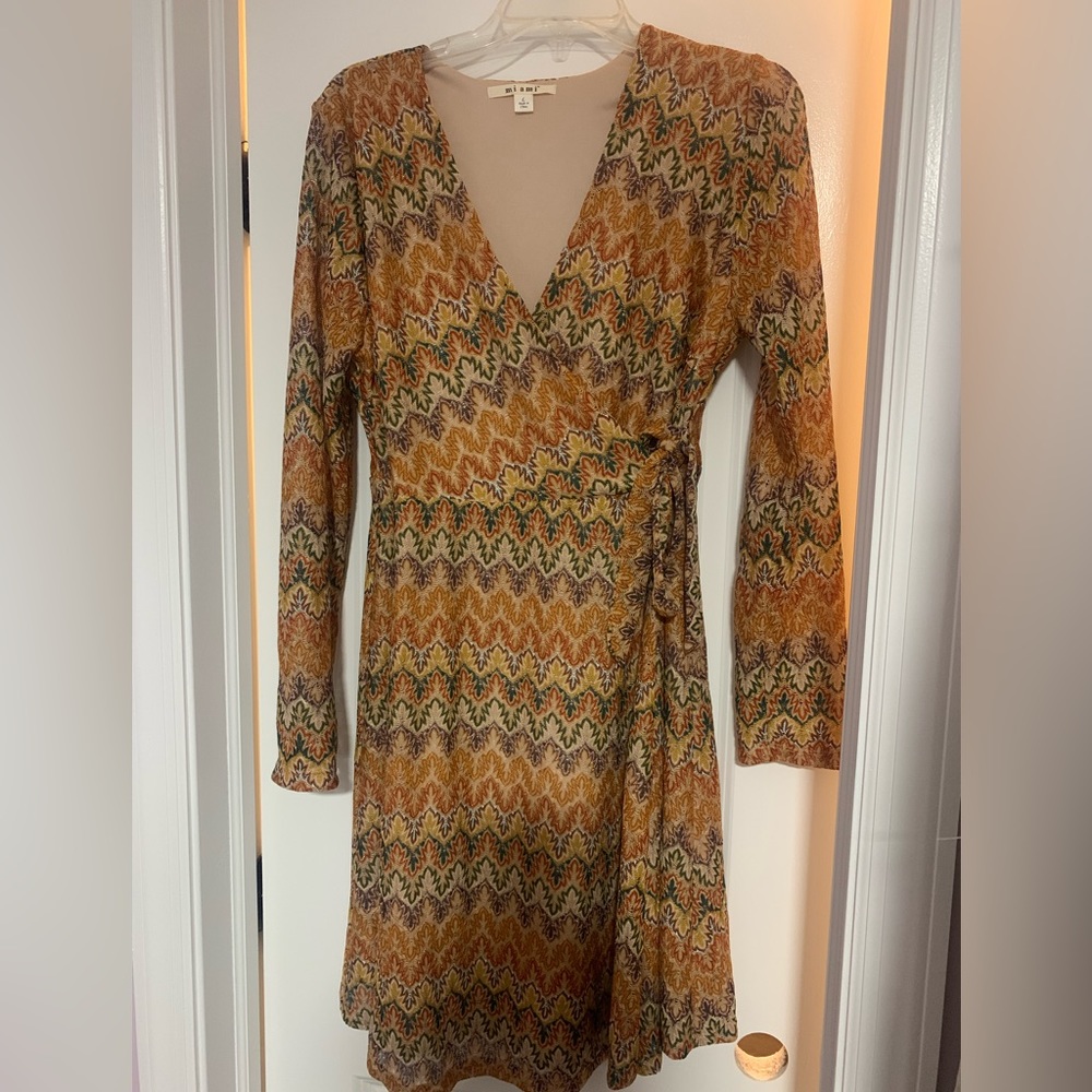 Francesca’s dress. Never worn. Overlap with side tie. Stunning fall colors